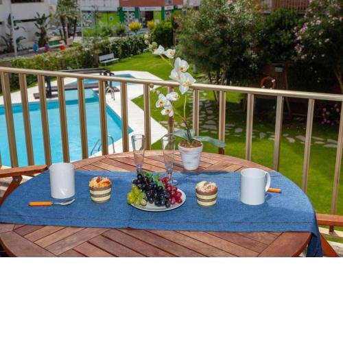 Apartment Las Americas by Interhome