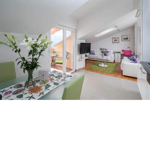 Apartment Leani