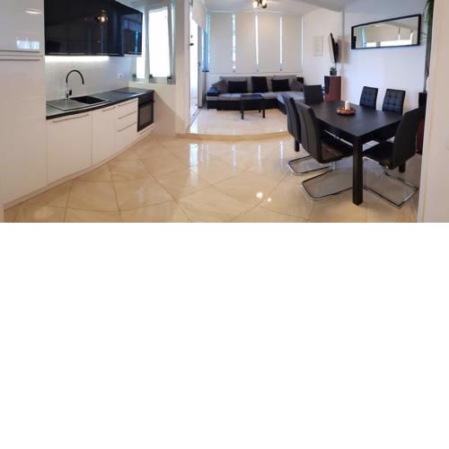 Apartment Leone