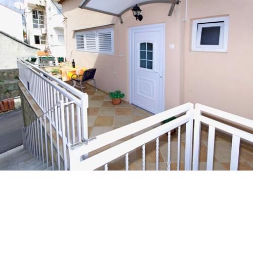 Apartment Ljubav