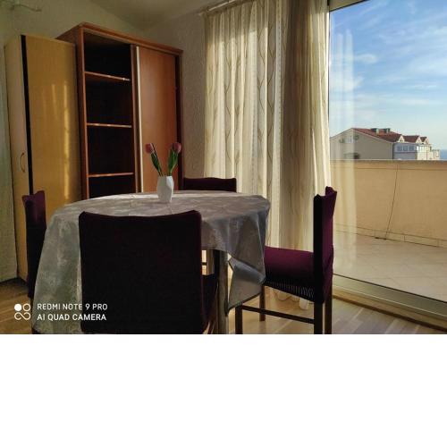 Apartment Lorin, near the sea