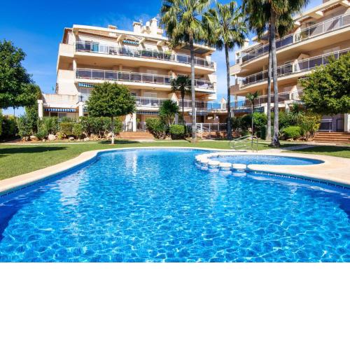 Apartment Los Aticos by Interhome