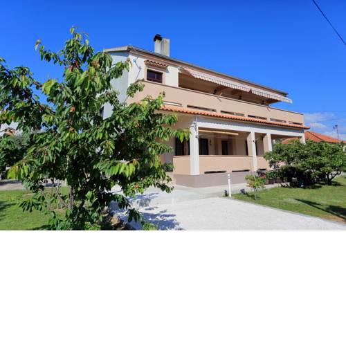 Apartment Lucijan