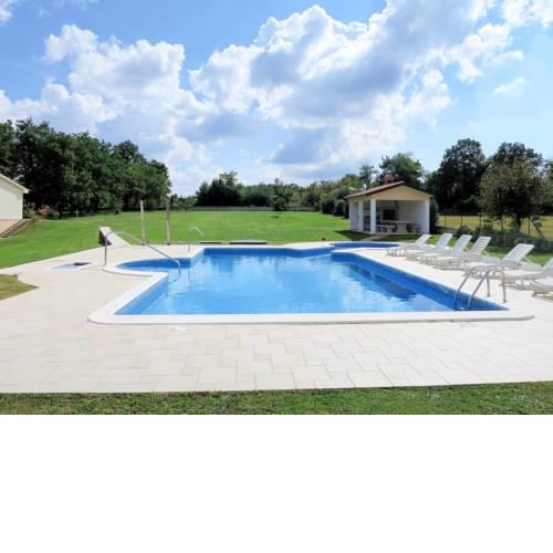 Apartment Macini (ROJ472)