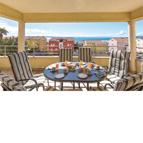 Apartment Makarska with Sea View IV
