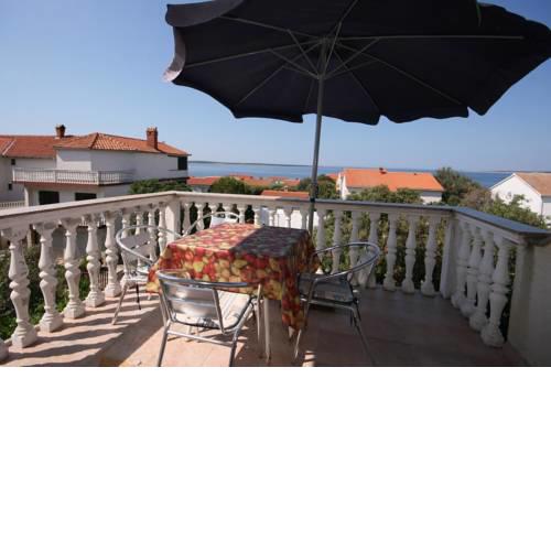 Apartment Mandre 205a