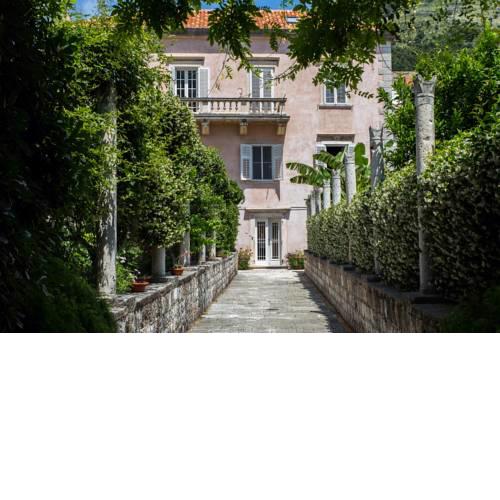 Apartment Mansion Center