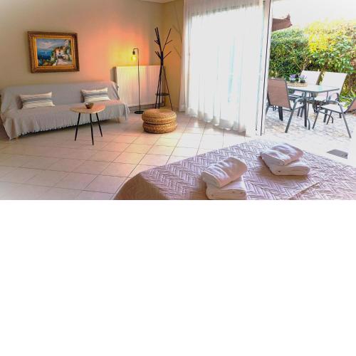 Apartment MARE CALMO by the sea.