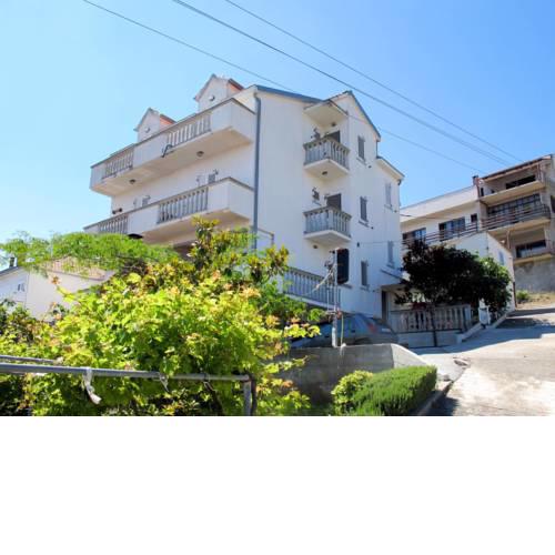 Apartment Marija (UGL205)