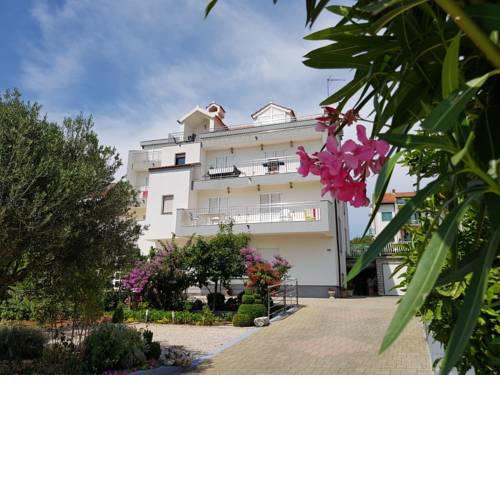 Apartment Maslina