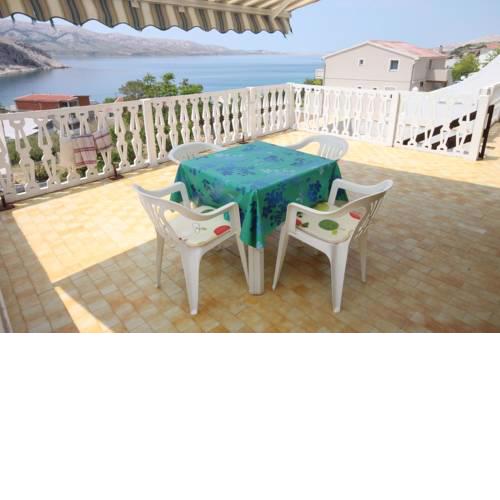 Apartment Metajna 6423c