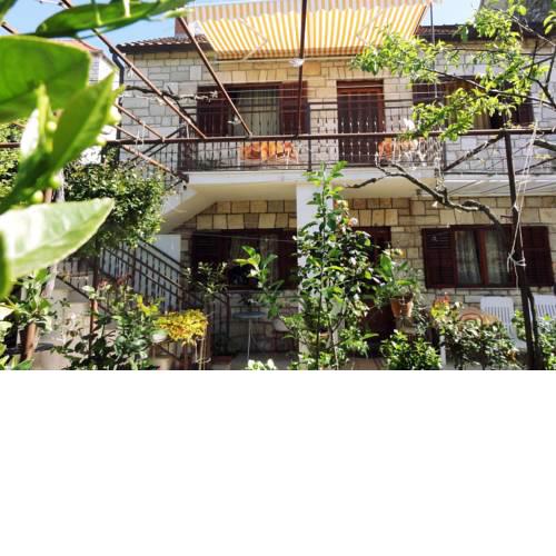 Apartment Milna 5242a