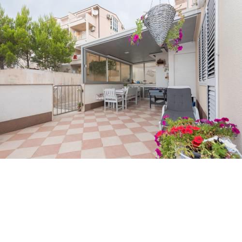 Apartment Mirjana