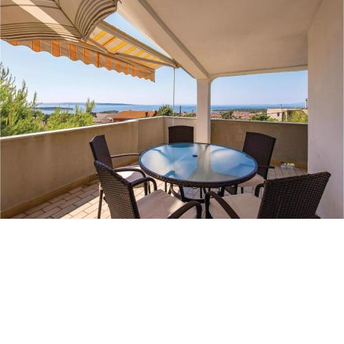 Apartment Mundanije