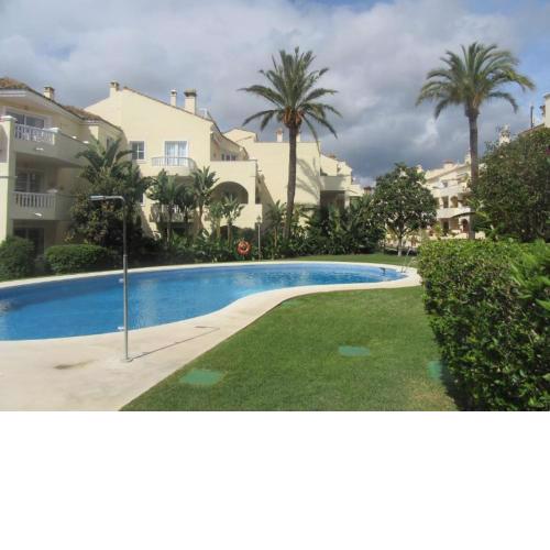 Apartment near Puerto Banus