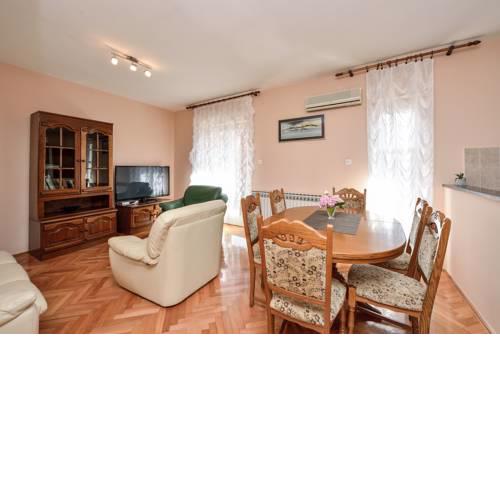 Apartment Nikolina