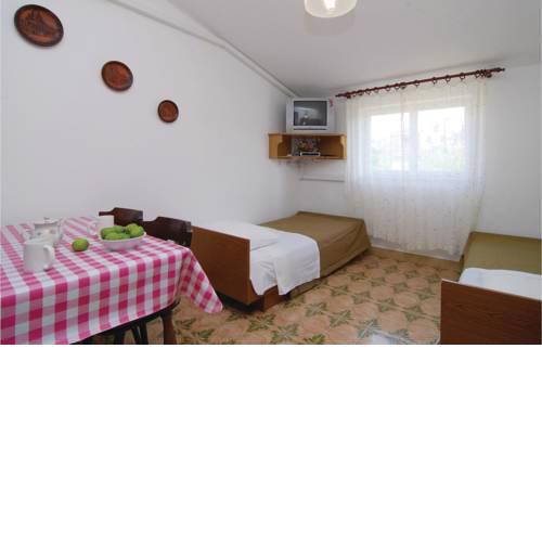 Apartment Obala Morinje I