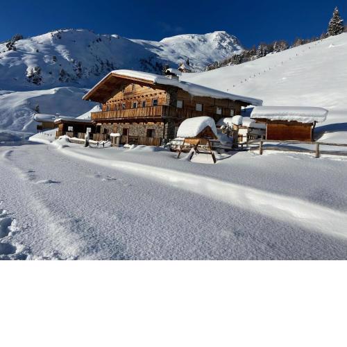 Apartment on the Hirschbichlalm in a beautiful location