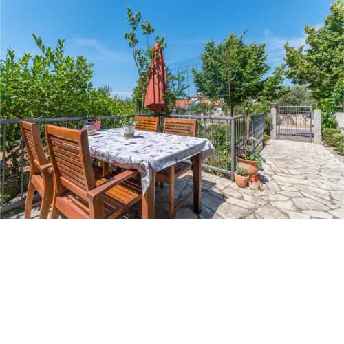 Apartment Pakostane Kraljice Jelene