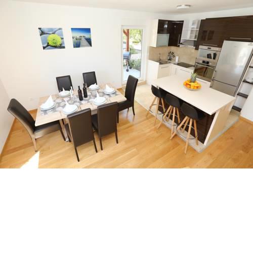 Apartment Parlov 1