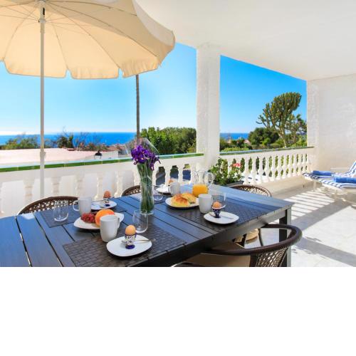 Apartment Pinsapos by Interhome