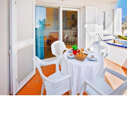 Apartment Platja de Roses-2 by Interhome