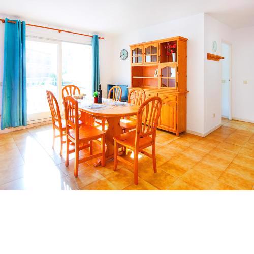 Apartment Platja de Roses-8 by Interhome