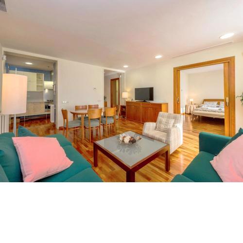Apartment Plaza Catalunya-Rda-Universidad by Interhome