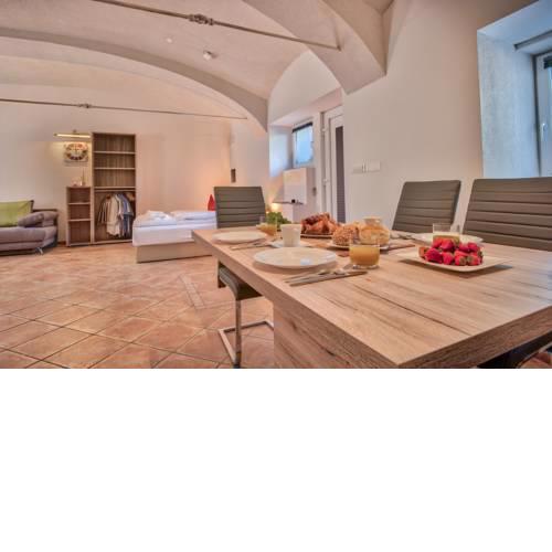 Apartment Pod velbi