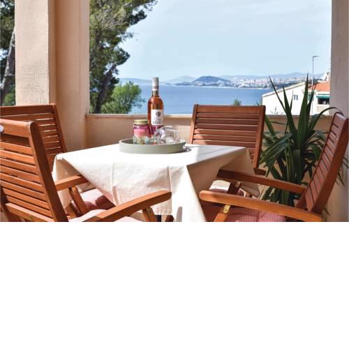 Apartment Podstrana with Sea View IV
