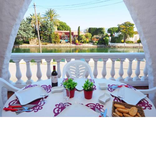 Apartment Port Empuries by Interhome
