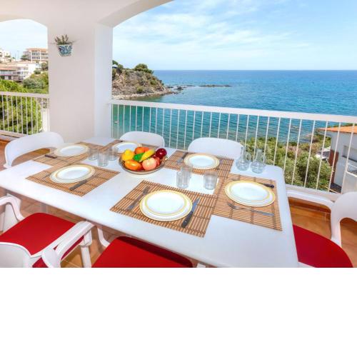 Apartment Puerto De La Selva-2 by Interhome