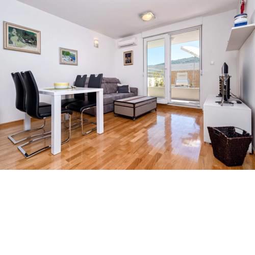 Apartment Rajna