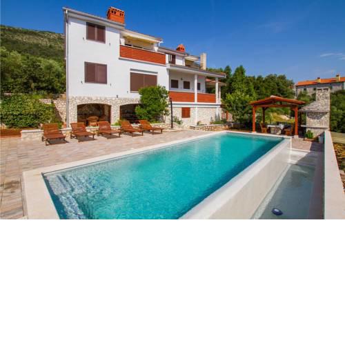 Apartment Ravni V