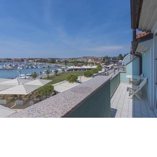 Apartment Riva A14