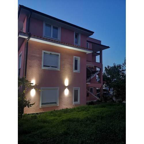 Apartment & Rooms Lilis