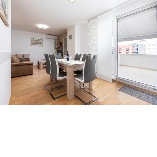 Apartment Roska II.