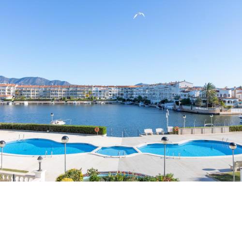 Apartment Sant Maurici-27 by Interhome
