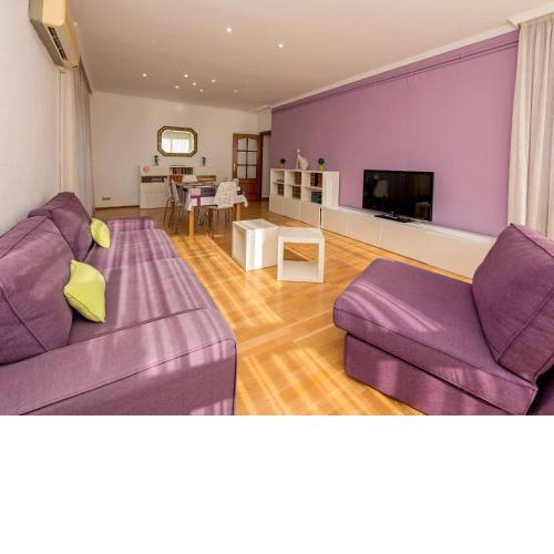 Apartment Sants-Les Corts Galileu by Interhome
