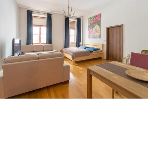 Apartment Sirius D in center of CB.