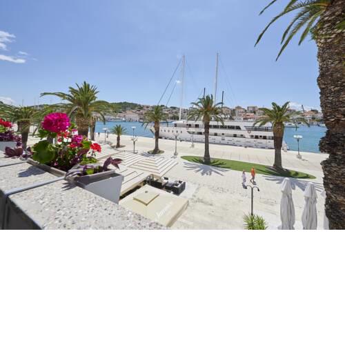 Apartment Stella old town Trogir, with balcony