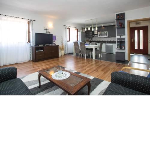 Apartment Varos bb