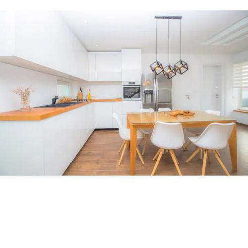 Apartment White Dream