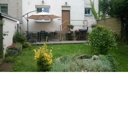 Apartment with a garden