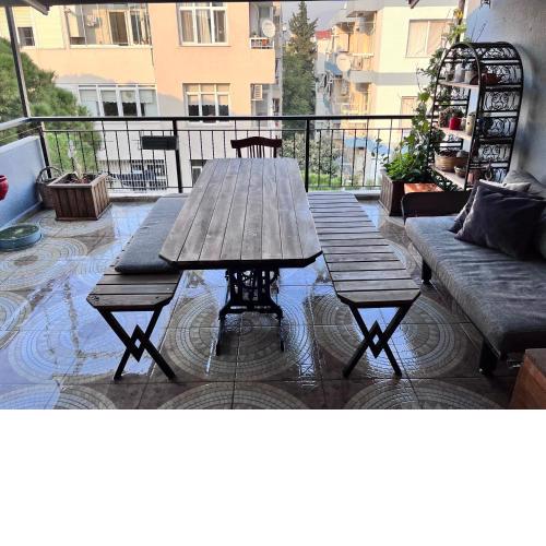 Apartment with Magnificent Terrace
