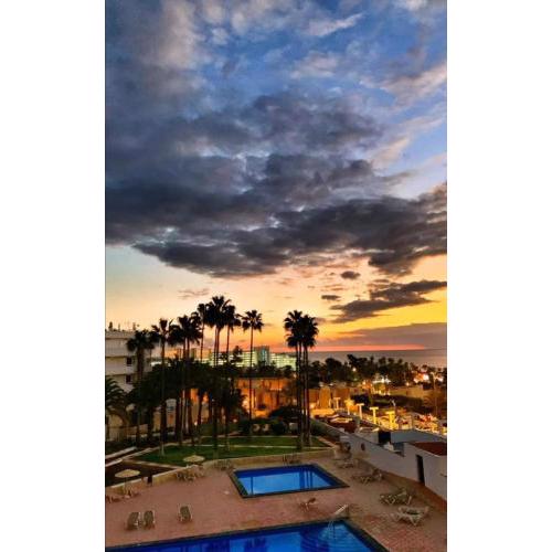 Apartment with pool Las Americas
