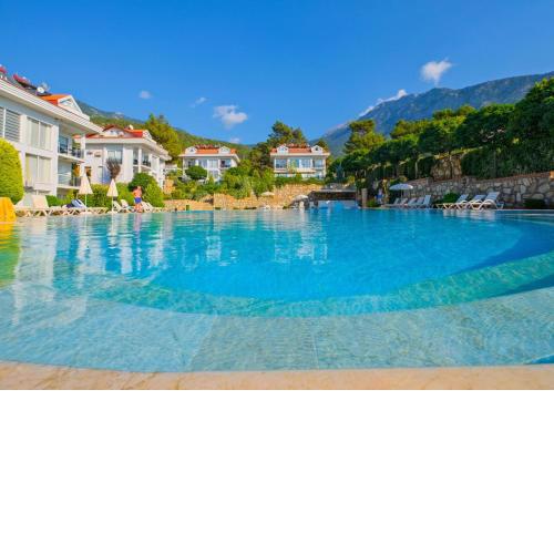 Apartment with Shared Pool for 4 People in Fethiye, Ovacık - AWZ 224
