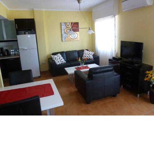 Apartment with side seaview 60 meters from sea