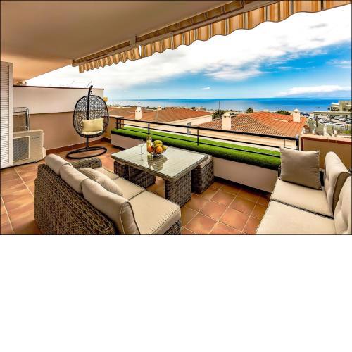 Apartment with spectacular view in Puerto Santiago
