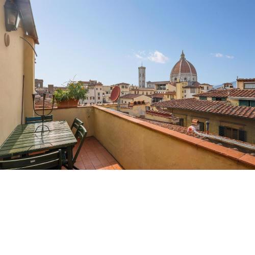 Apartment with terrace facing Duomo